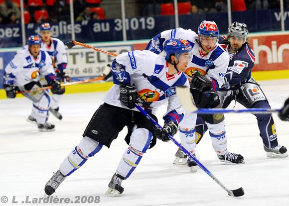 Grenoble  2 - 1 Mont-Blanc