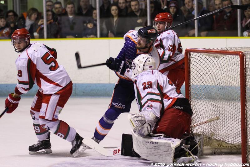 Clermont-Ferrand 2 - 9 Courbevoie 