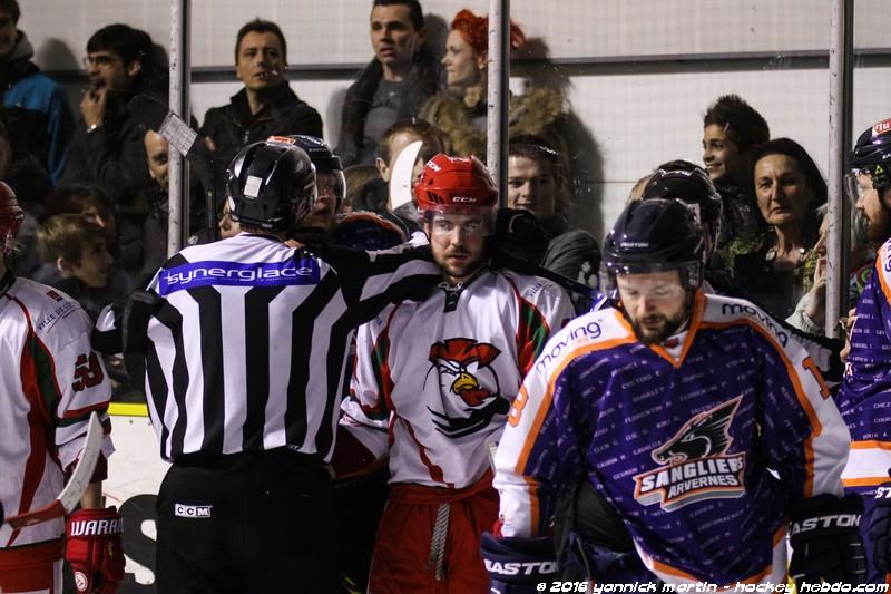 Clermont-Ferrand 2 - 9 Courbevoie 