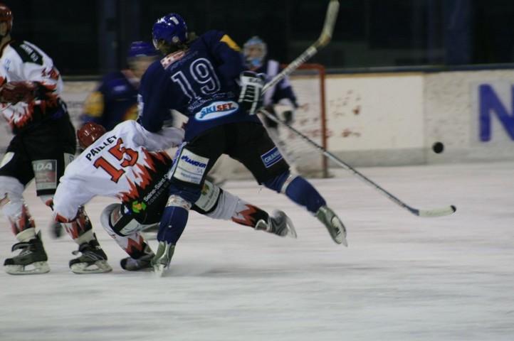 Mont-Blanc 4 - 2 Neuilly/Marne