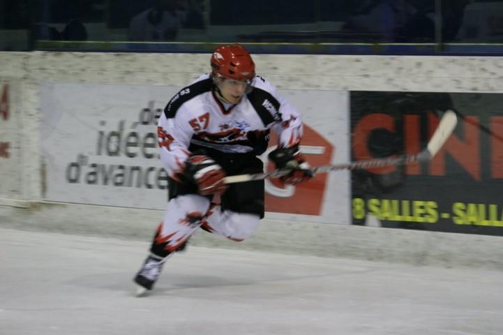 Mont-Blanc 4 - 2 Neuilly/Marne