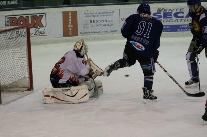 Mont-Blanc 4 - 2 Neuilly/Marne