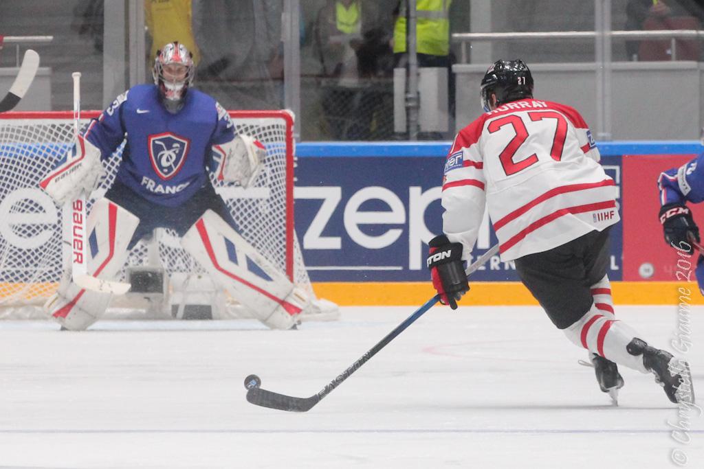 Canada 4 - 0 France