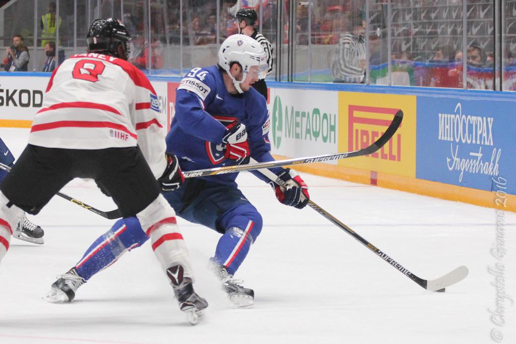 Canada 4 - 0 France