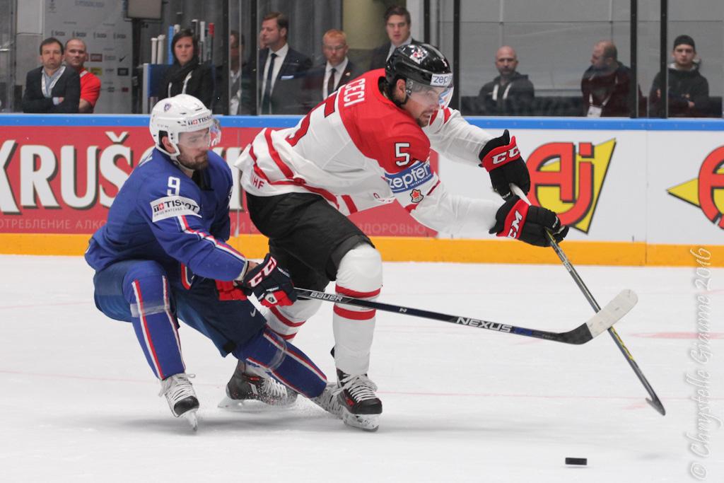 Canada 4 - 0 France