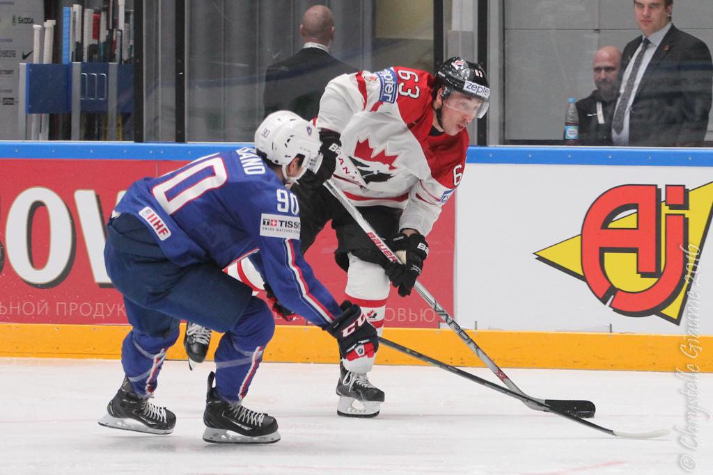 Canada 4 - 0 France