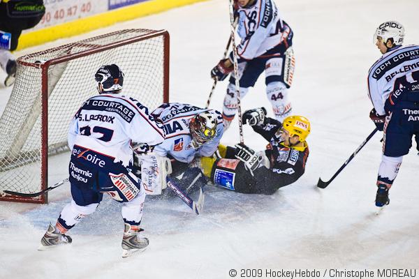 Strasbourg  5 - 7 Angers 