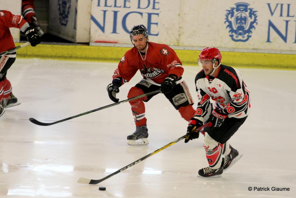Chamonix / Morzine 5 - 4 Neuilly/Marne