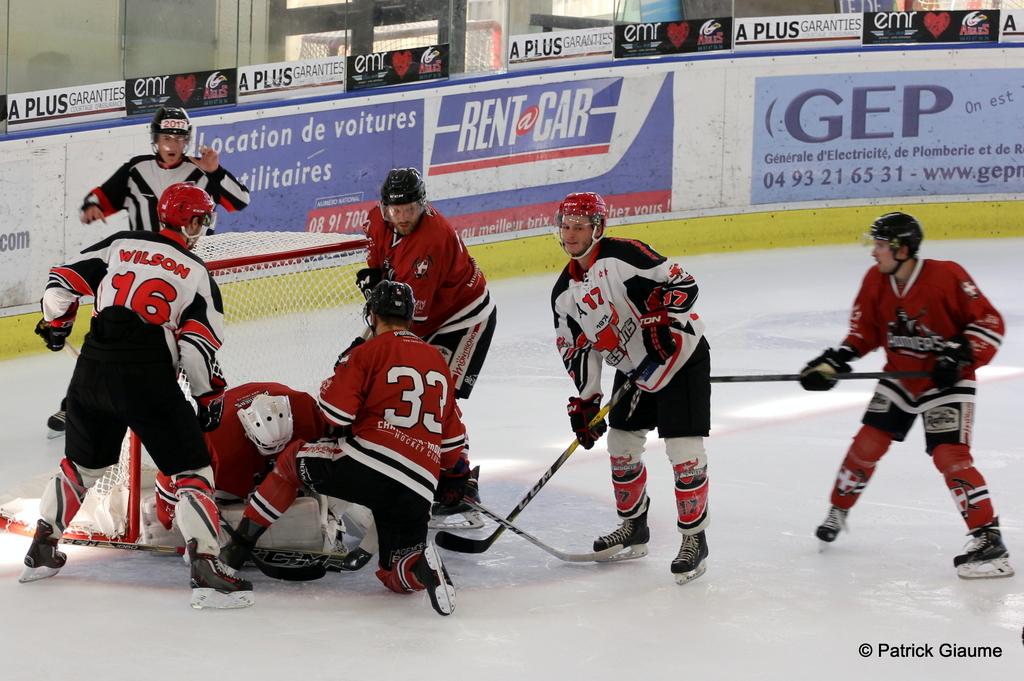 Chamonix / Morzine 5 - 4 Neuilly/Marne
