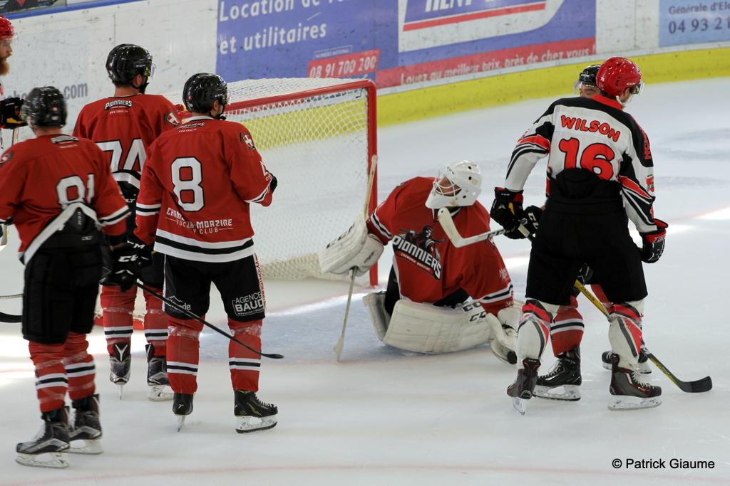 Chamonix / Morzine 5 - 4 Neuilly/Marne