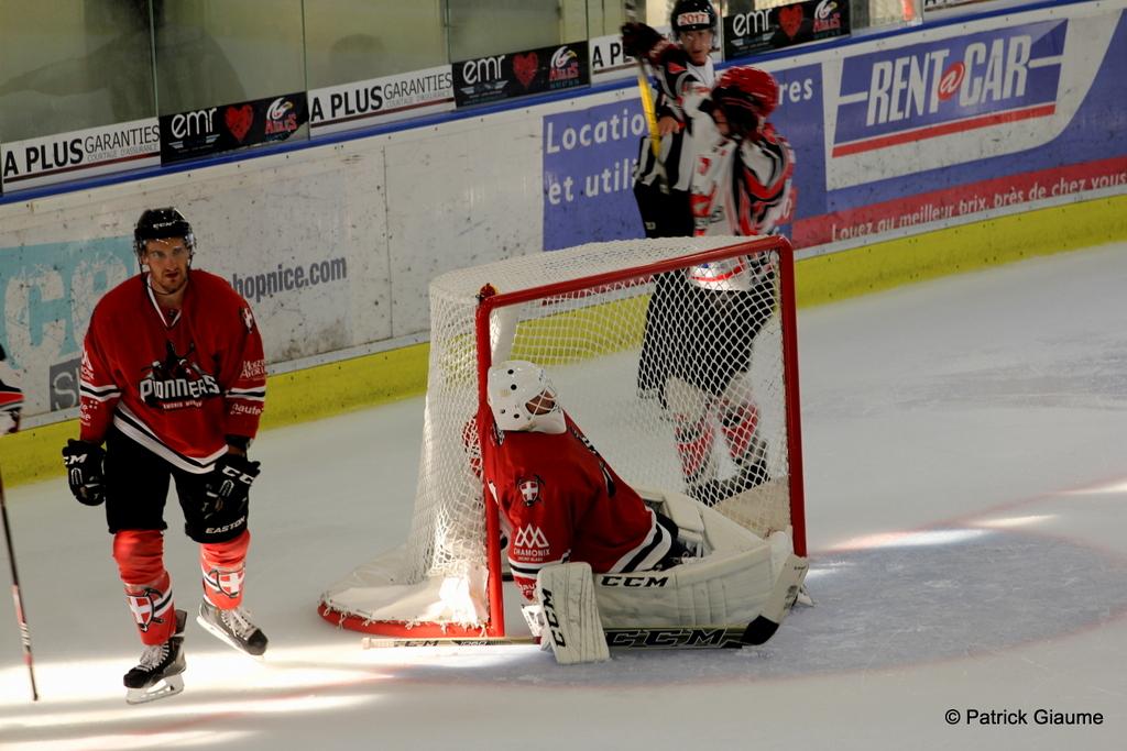 Chamonix / Morzine 5 - 4 Neuilly/Marne