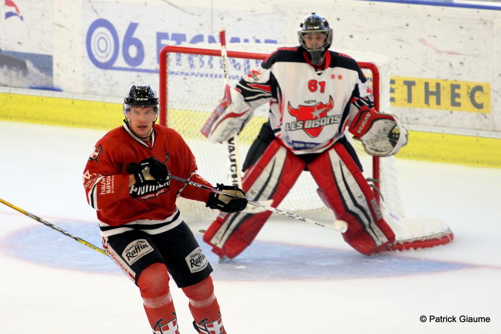 Chamonix / Morzine 5 - 4 Neuilly/Marne