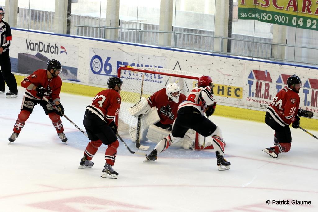 Chamonix / Morzine 5 - 4 Neuilly/Marne