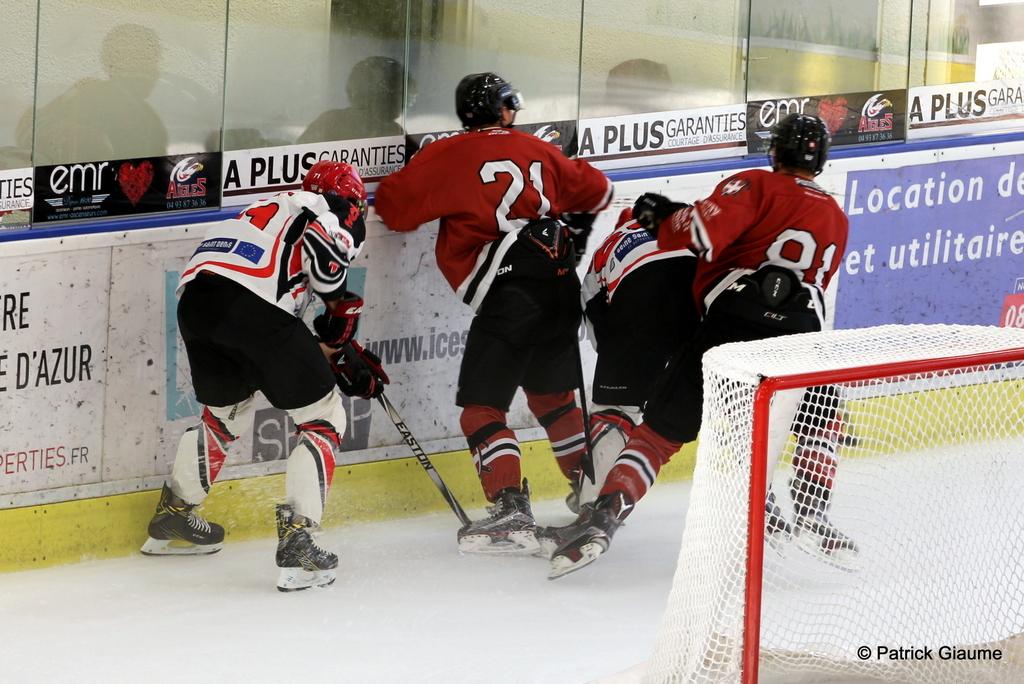 Chamonix / Morzine 5 - 4 Neuilly/Marne