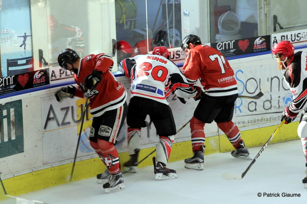 Chamonix / Morzine 5 - 4 Neuilly/Marne