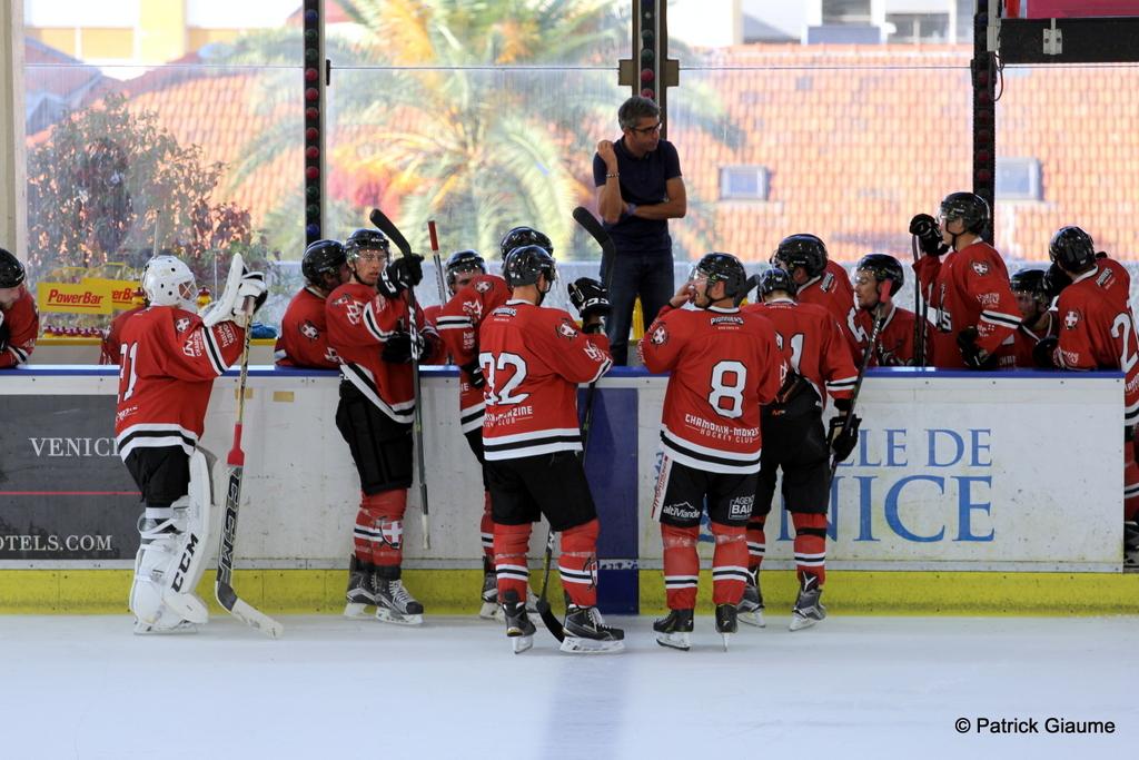 Chamonix / Morzine 5 - 4 Neuilly/Marne