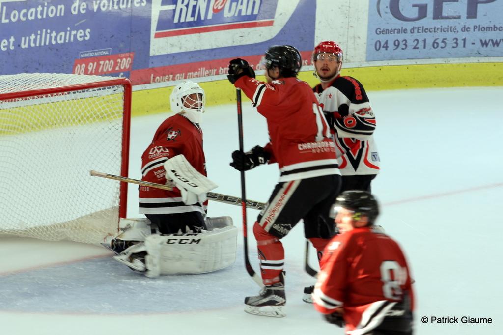 Chamonix / Morzine 5 - 4 Neuilly/Marne