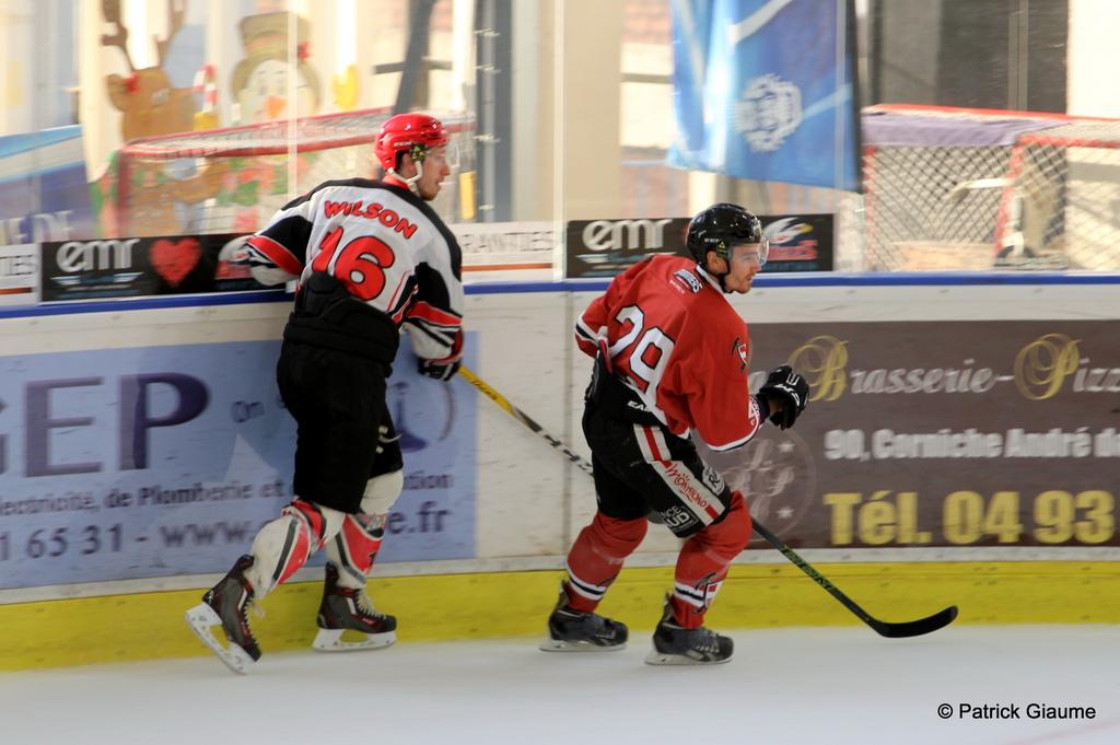 Chamonix / Morzine 5 - 4 Neuilly/Marne