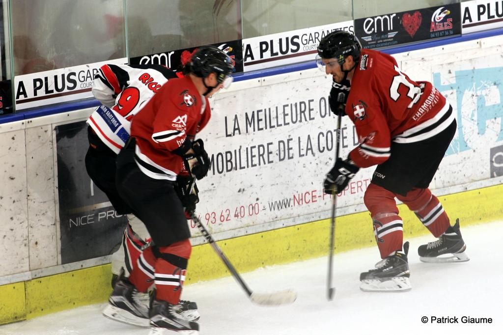 Chamonix / Morzine 5 - 4 Neuilly/Marne