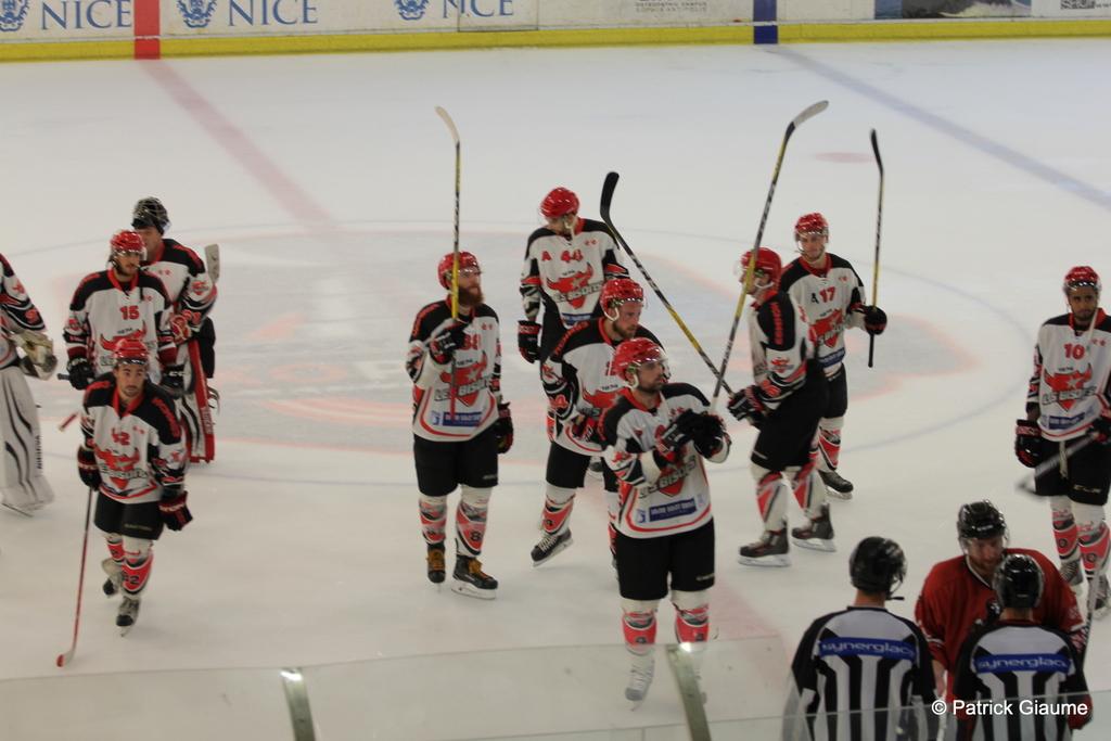 Chamonix / Morzine 5 - 4 Neuilly/Marne