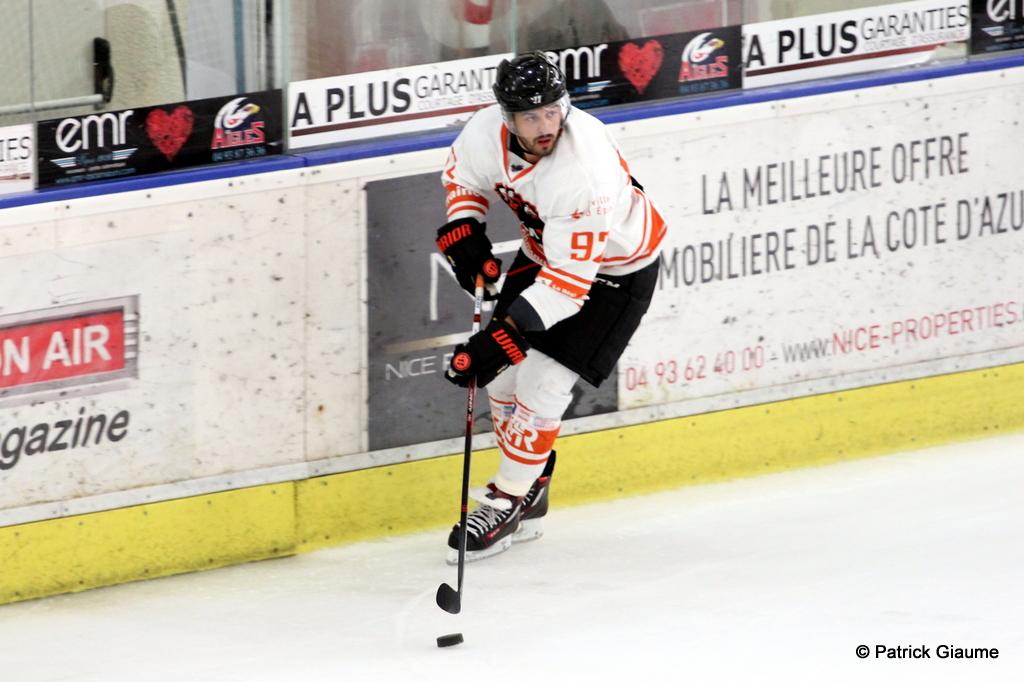 Epinal  3 - 4 Neuilly/Marne