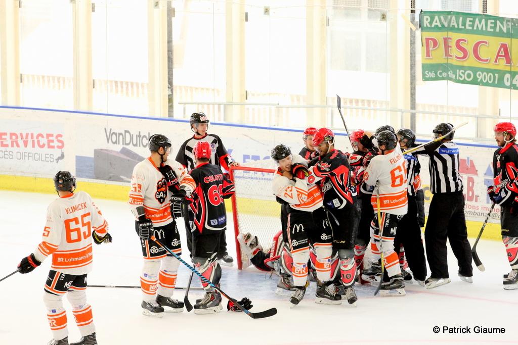 Epinal  3 - 4 Neuilly/Marne