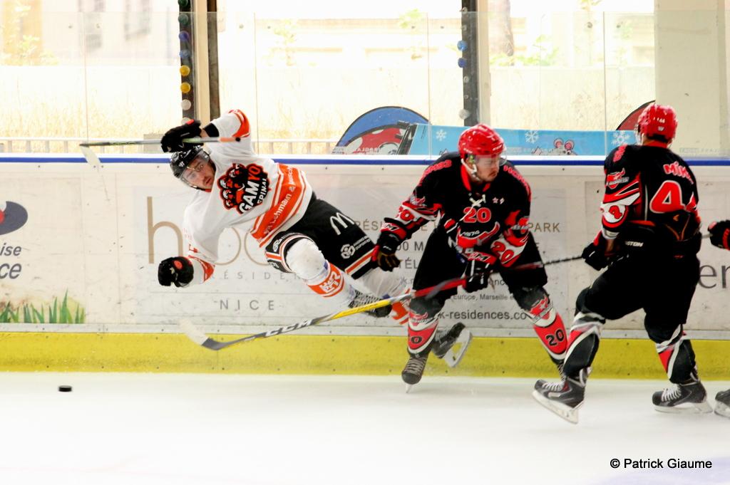 Epinal  3 - 4 Neuilly/Marne