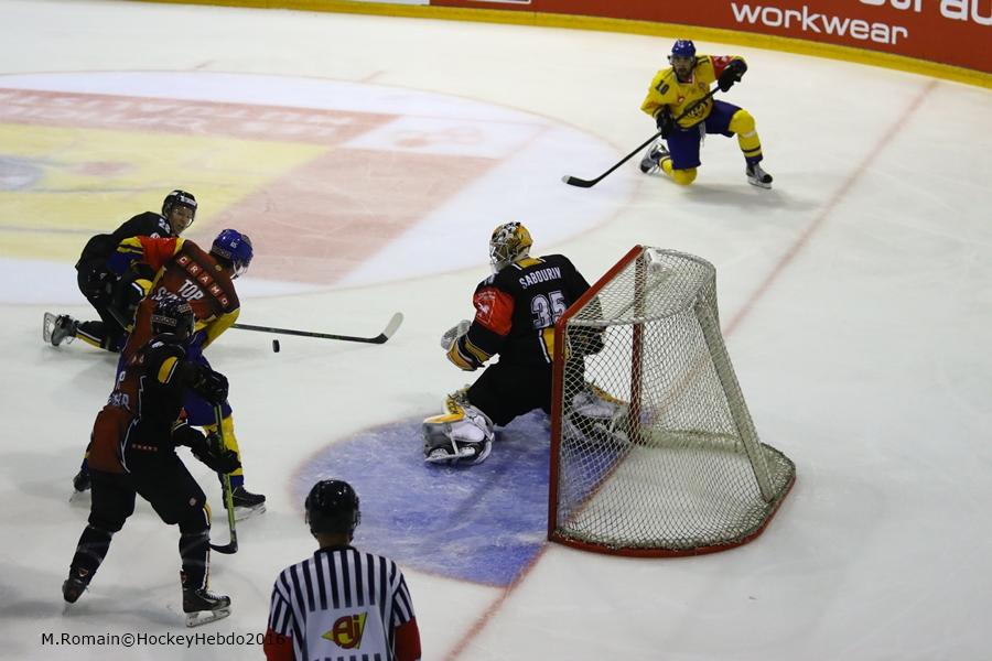 CHL - Il ne manquait pas grand chose — Reportage