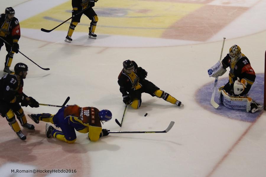 CHL - Il ne manquait pas grand chose — Reportage