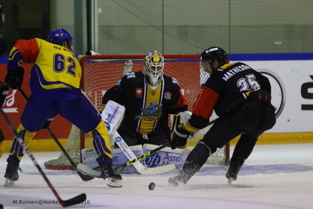 Photo hockey reportage CHL - Il ne manquait pas grand chose