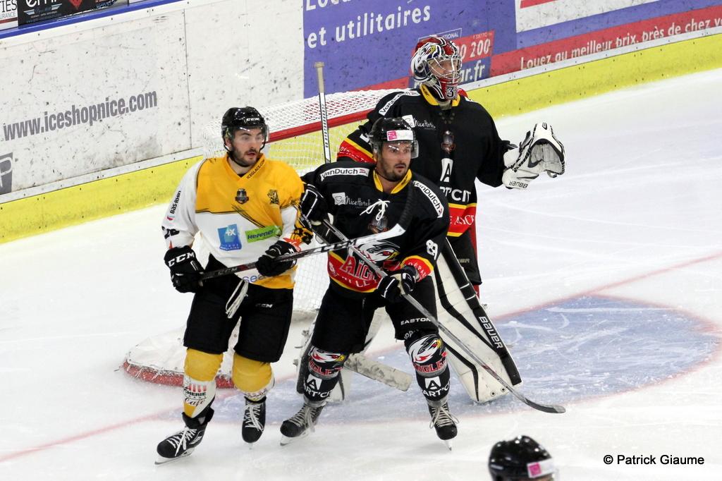 Nice 2 - 0 Strasbourg 