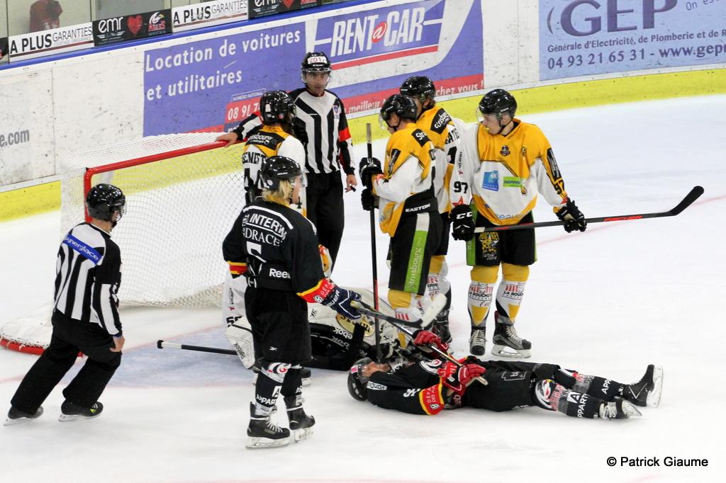 Nice 2 - 0 Strasbourg 