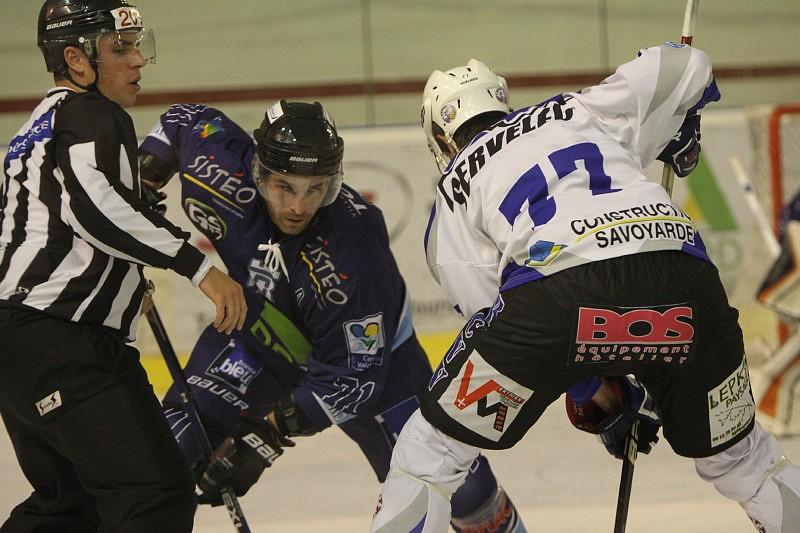 Tours  2 - 0 Courchevel-Méribel-Pralognan