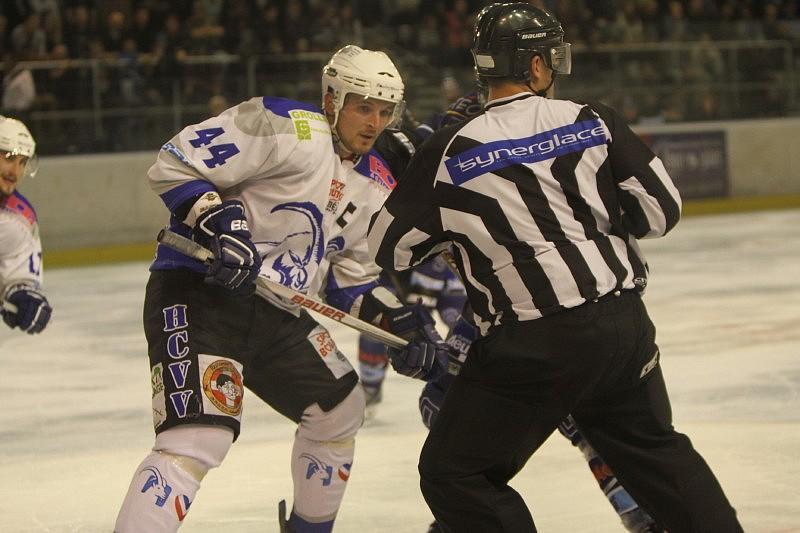 Tours  2 - 0 Courchevel-Méribel-Pralognan