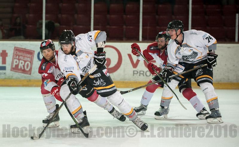 Briançon  6 - 5 Brest 