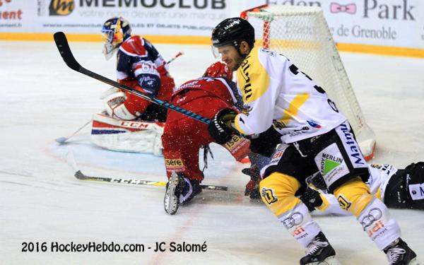 Grenoble  3 - 4 Rouen