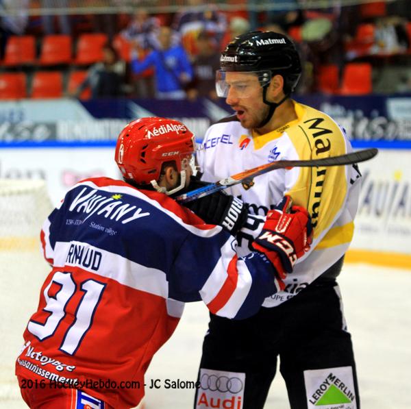 Grenoble  3 - 4 Rouen