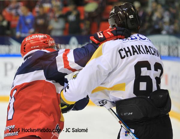 Grenoble  3 - 4 Rouen