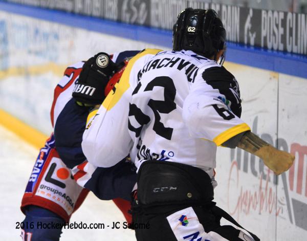 Grenoble  3 - 4 Rouen