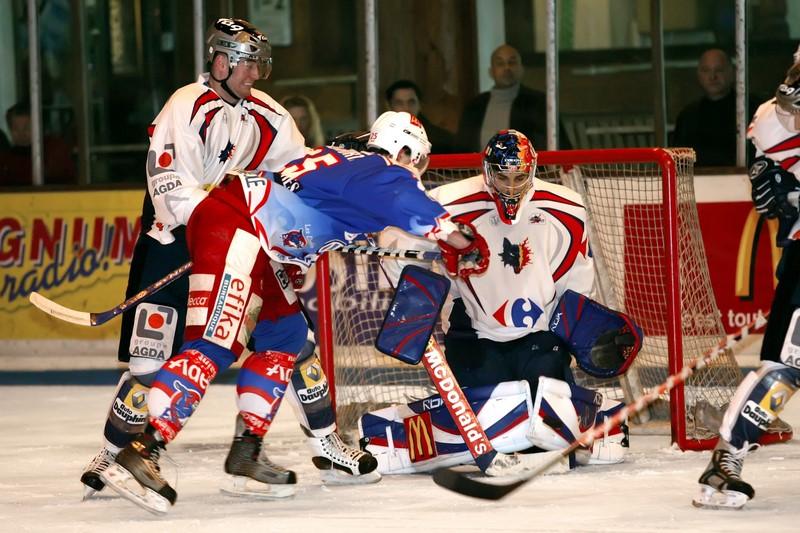 Epinal  1 - 4 Grenoble 