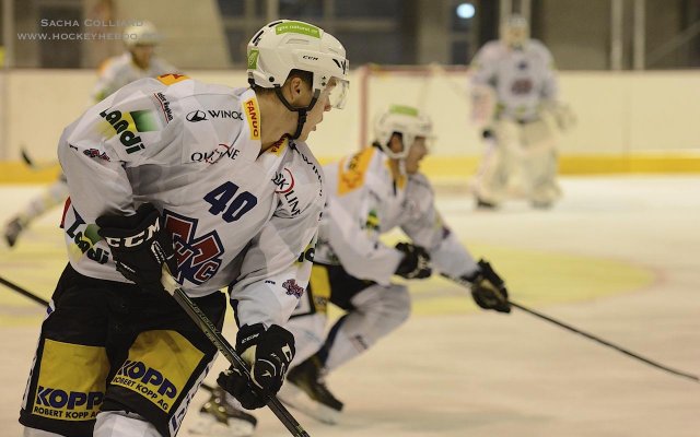 Photo hockey reportage SIHC: Bienne s'est assis