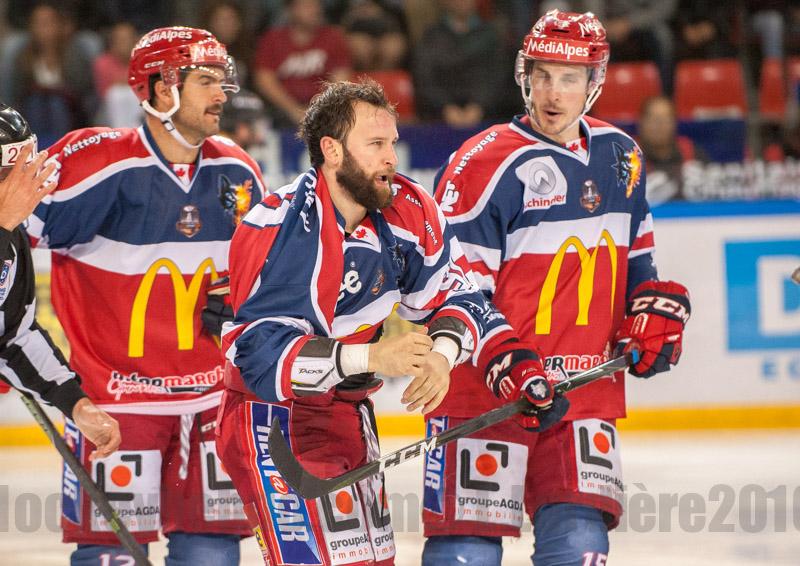 Grenoble  3 - 4 Rouen