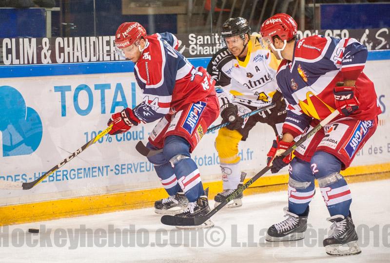 Grenoble  3 - 4 Rouen