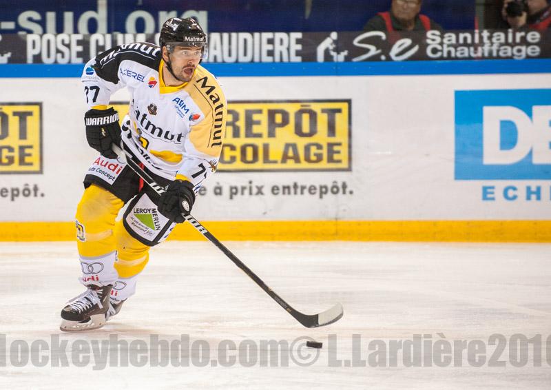 Grenoble  3 - 4 Rouen