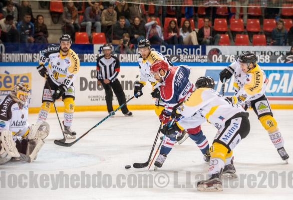 Grenoble  3 - 4 Rouen