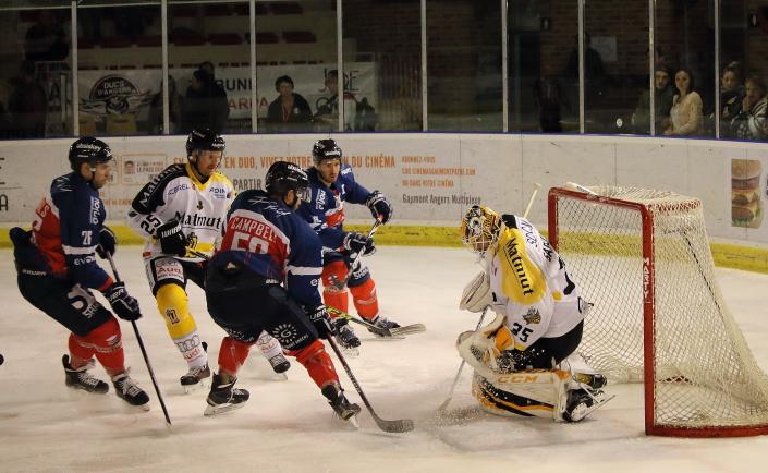 Angers  6 - 2 Rouen