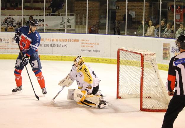 Angers  6 - 2 Rouen