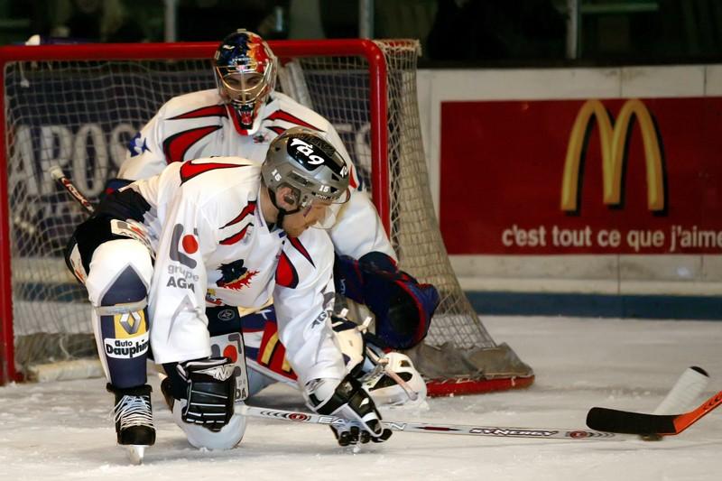 Epinal  1 - 4 Grenoble 
