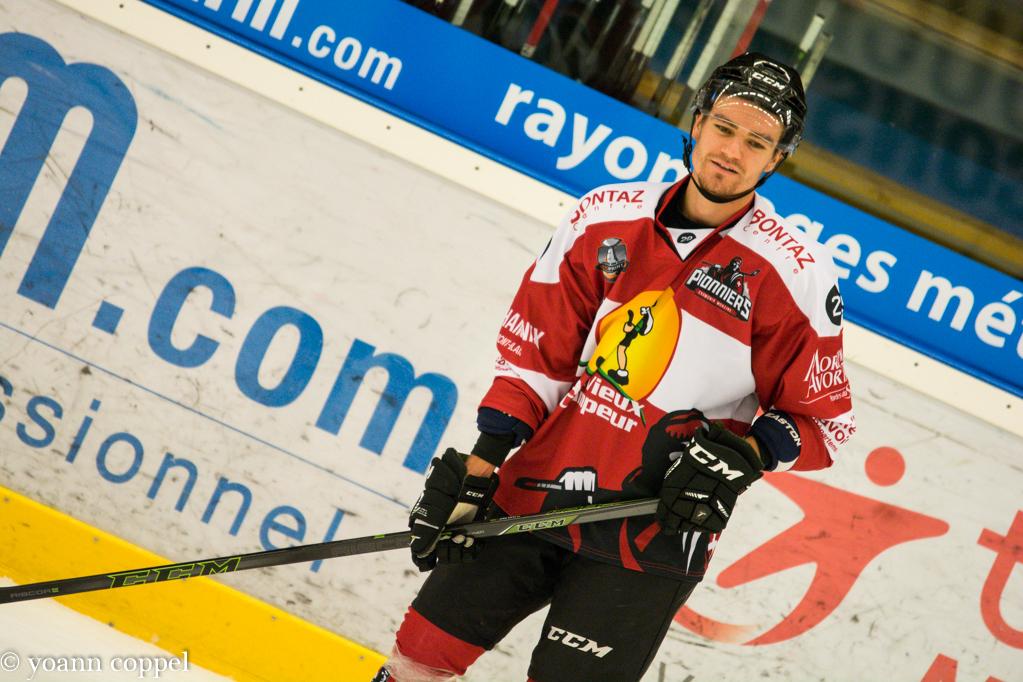 Chamonix / Morzine 3 - 2 Angers 