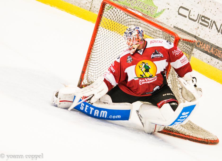 Chamonix / Morzine 3 - 2 Angers 